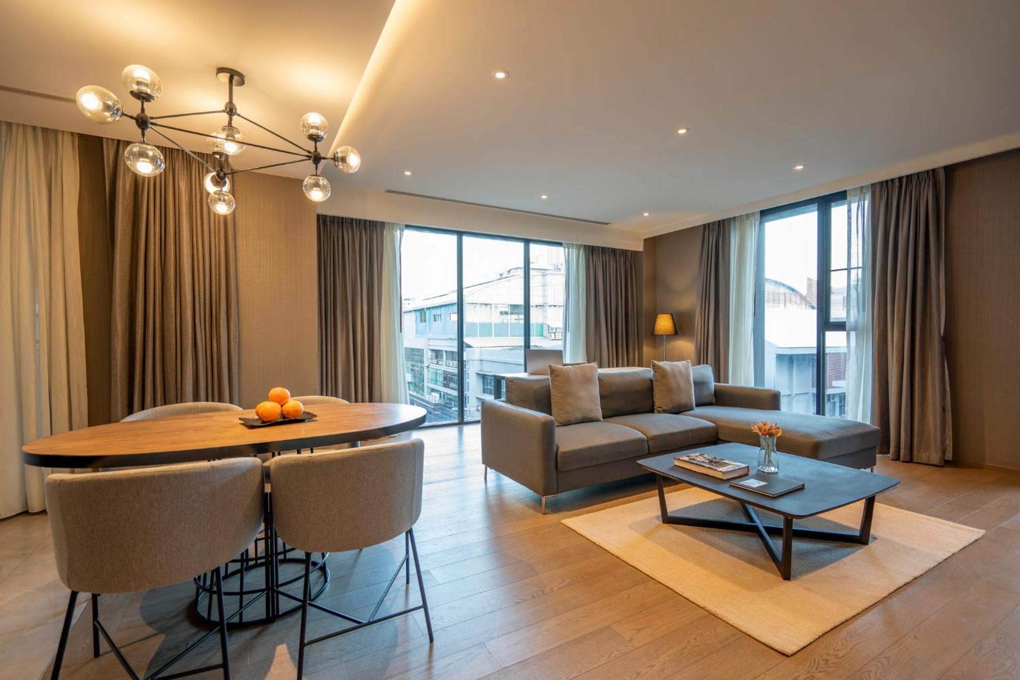 Walton Suites Sukhumvit Bangkok Extérieur photo