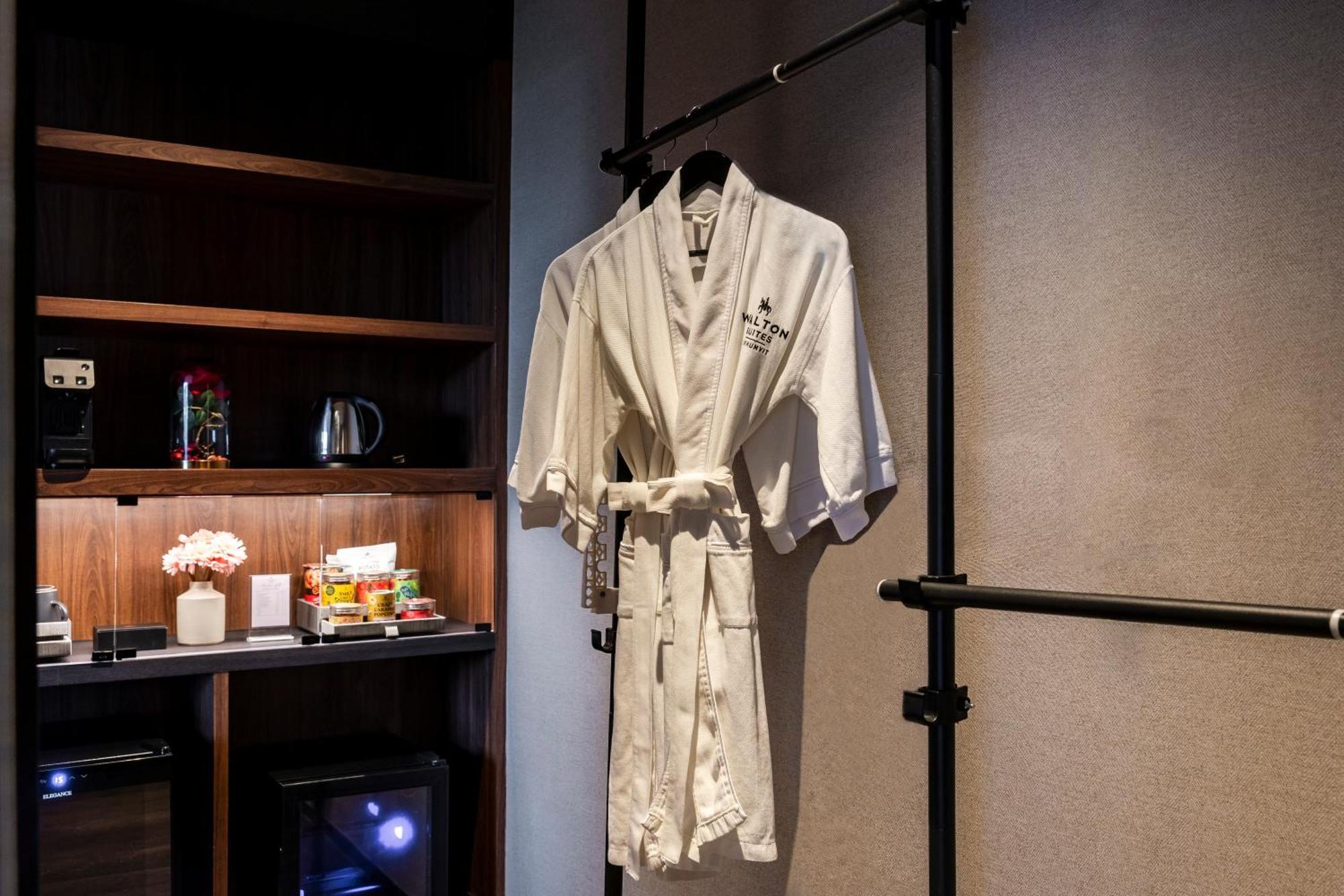 Walton Suites Sukhumvit Bangkok Extérieur photo